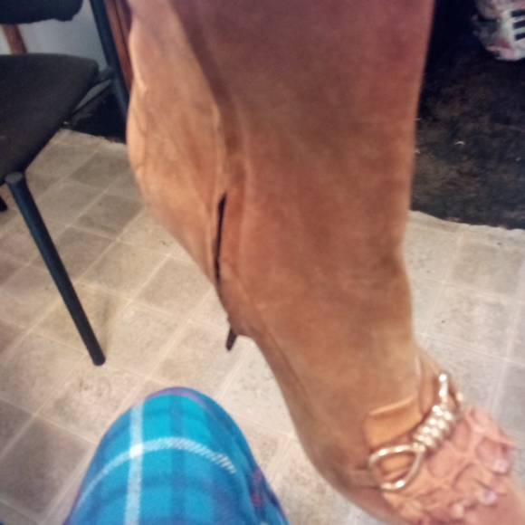 Design boots - Picture 2 of 2